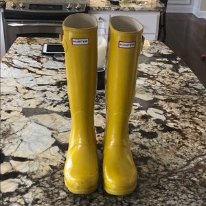 Yellow hunter boots